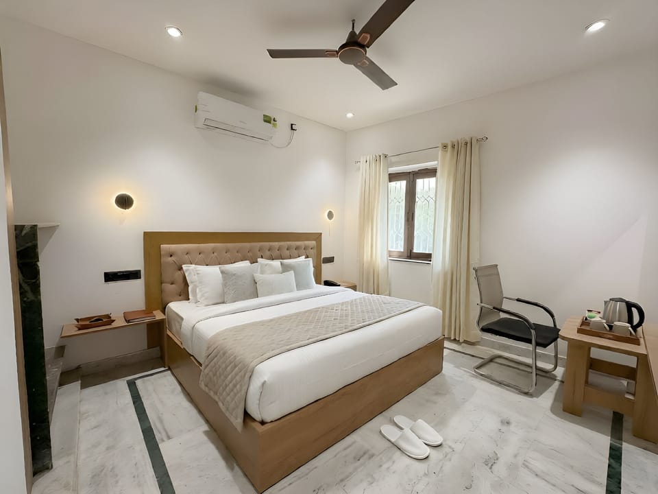 Superior Room | Desk, laptop workspace, free WiFi