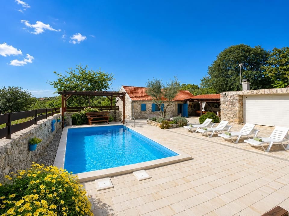 Beautiful villa with private pool