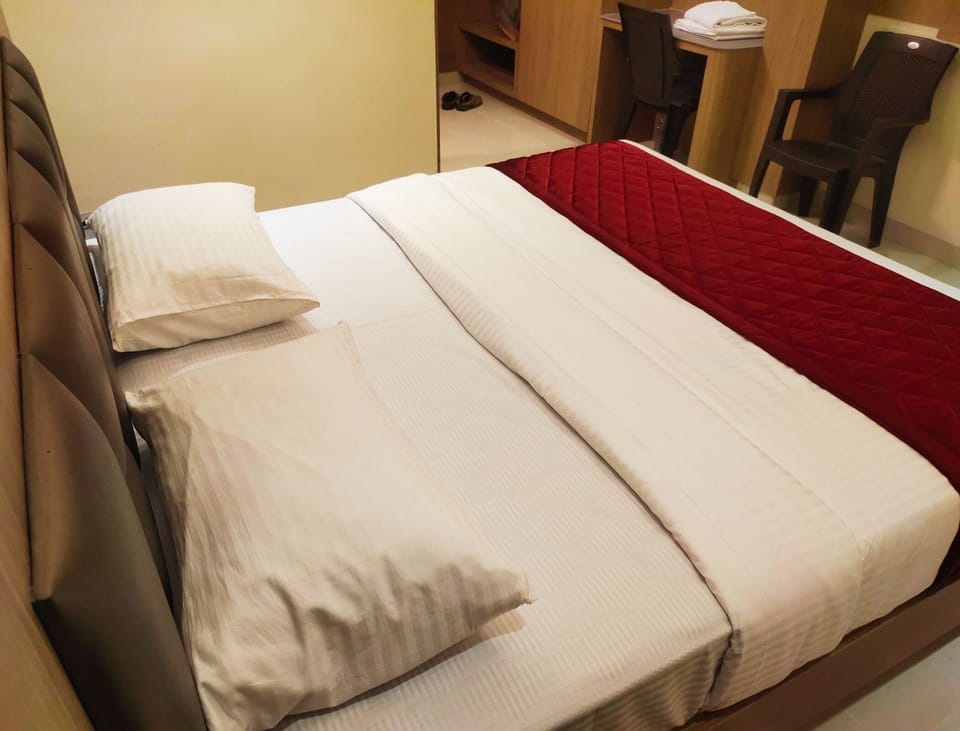Deluxe Double Room | Free WiFi