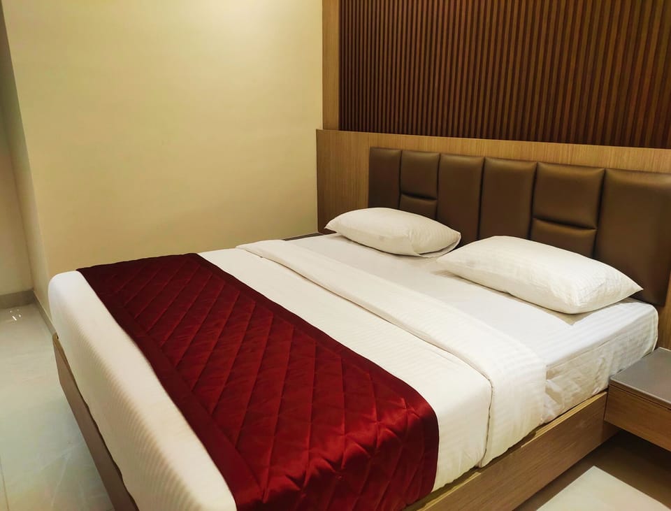 Deluxe Double Room | Free WiFi