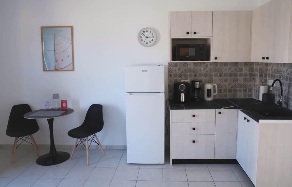 Fully Equipped Kitchen for Convenient Home Cooking