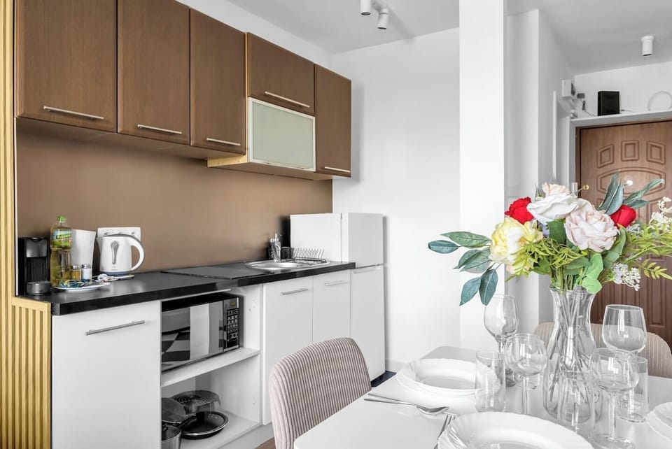 4 people studio in Warsaw | Book Now with RENTUJEMY
