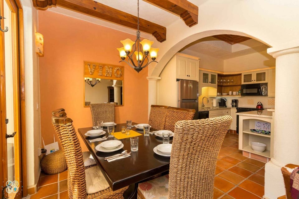 House, Multiple Beds, Patio, Mountain View (Casa del Vino) | Dining