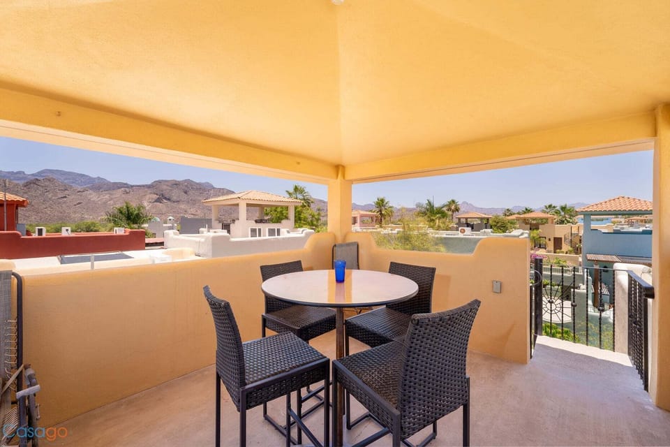 House, Multiple Beds, Pool Access, Mountain View (FN397) | Outdoor dining