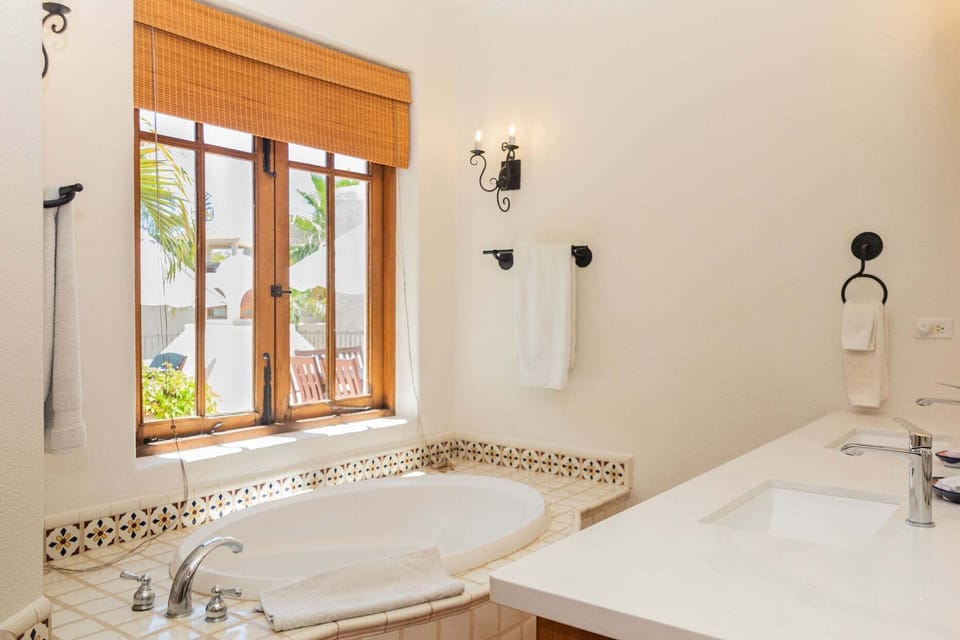 Ideal Home, Perfect Location in Loreto Bay, Steps From the Beach With Private Pool. By Casago House in Loreto