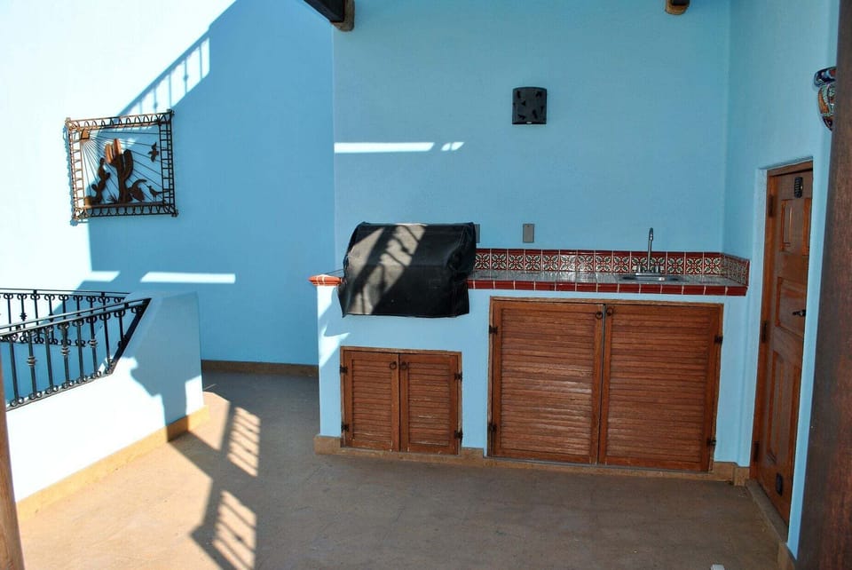 House, Multiple Beds, Pool Access, Mountain View (Casa Mar de Cortez) | Interior