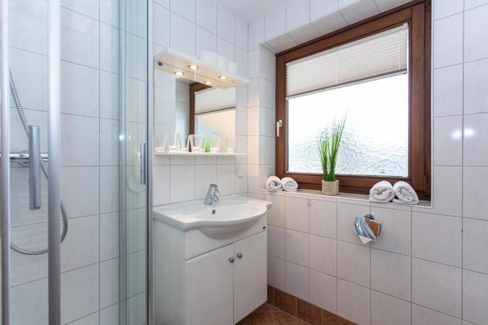Apartment, Mountain View | Bathroom