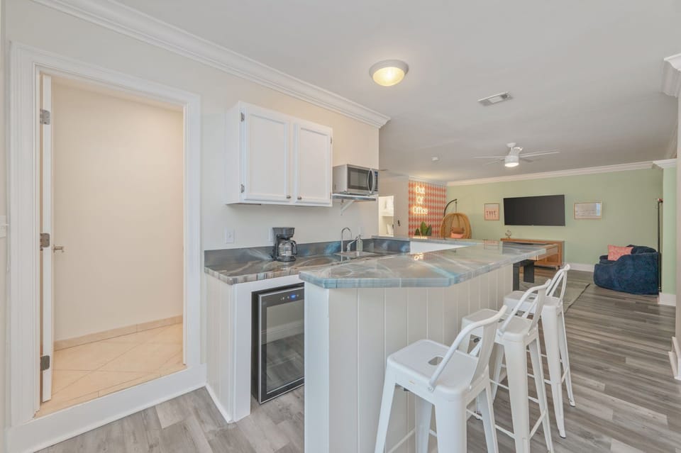 1st floor kitchenette