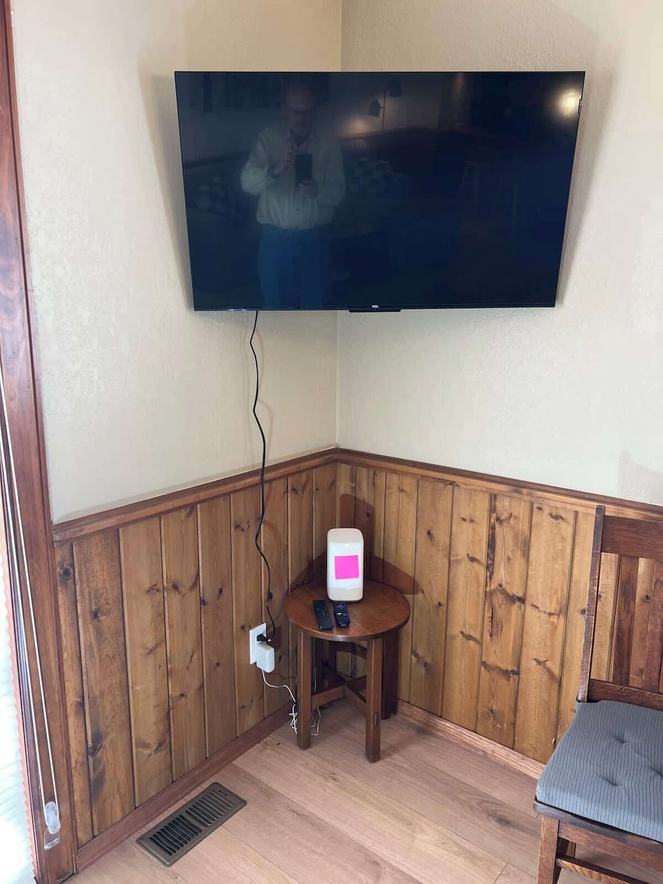 43-inch tv, internet modem.