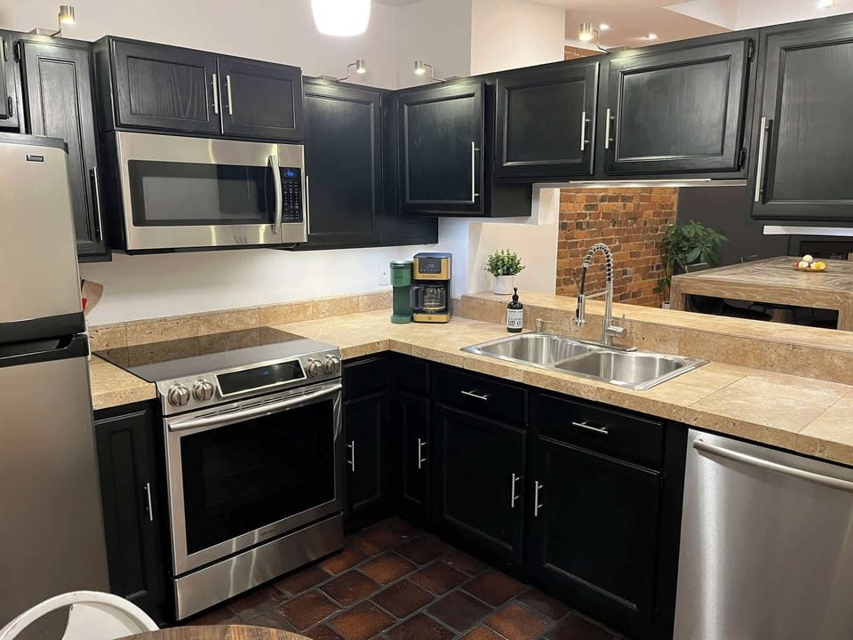 Condo, Multiple Beds, City View (City View Perch) | Private kitchen