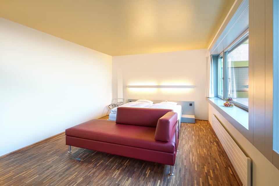 Design Superior Room | Down comforters, in-room safe, desk, laptop workspace