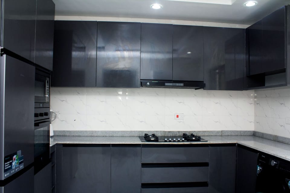 Deluxe Apartment, Balcony, City View | Private kitchen