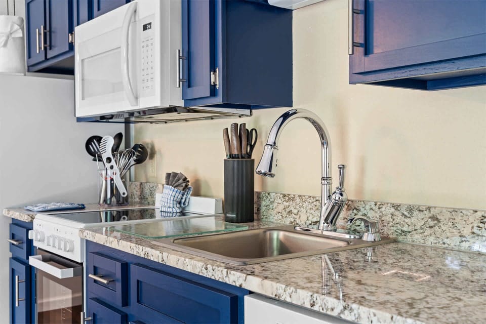 Condo, Multiple Beds, Golf View (Eagle's View) | Private kitchen