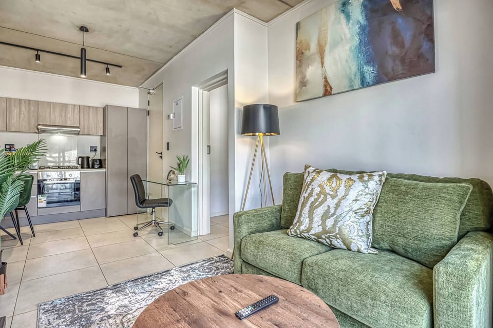 Apartment, 2 Bedrooms, Accessible | Living area