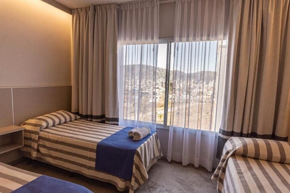 In-room safe, blackout drapes, free WiFi