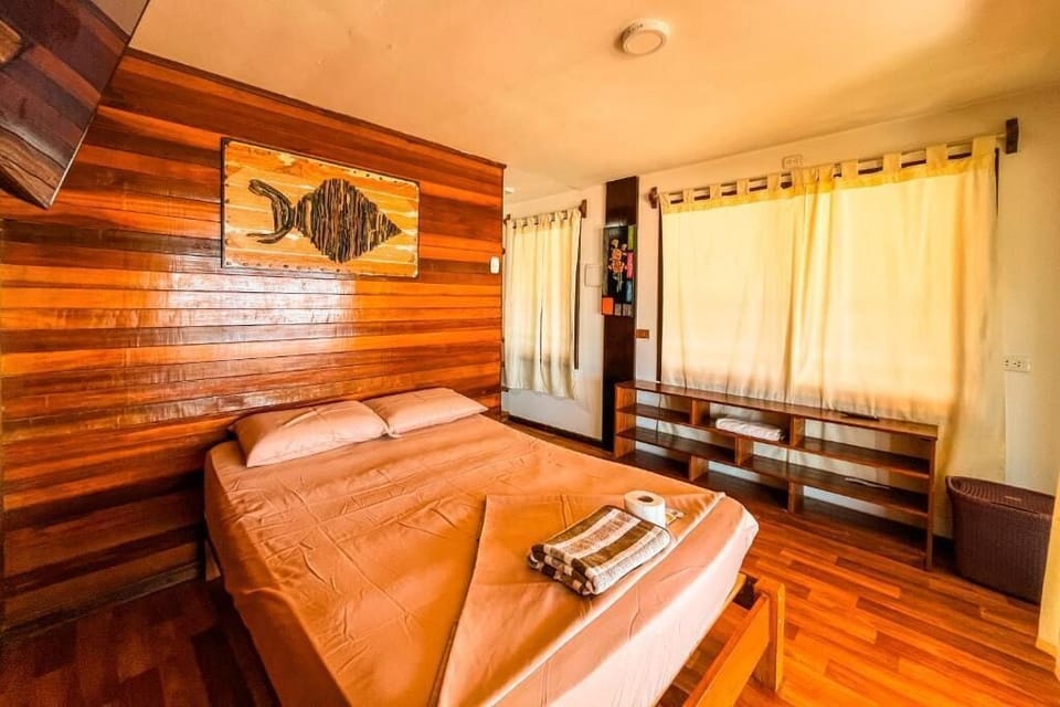 Standard Double Room, Balcony, Sea View | WiFi (free), bed sheets