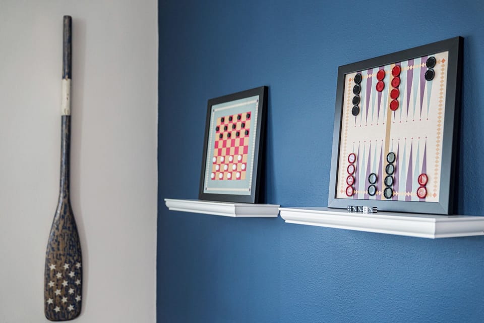 315 - Game room with balcony access, sofa bed, smart TV and games