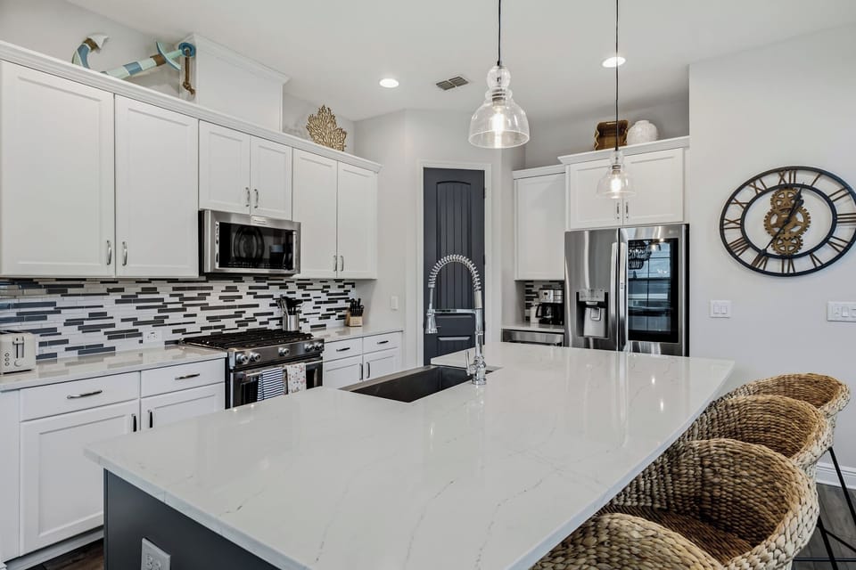 315- Kitchen