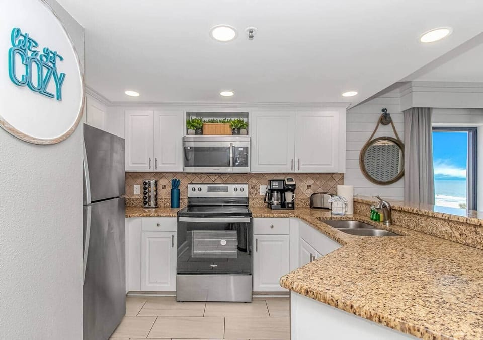 Fully Stocked Coastal Kitchen w/ Granite Counters + Coffee Bar