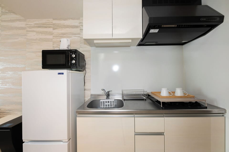 Standard Double Room | Private kitchen | Electric kettle