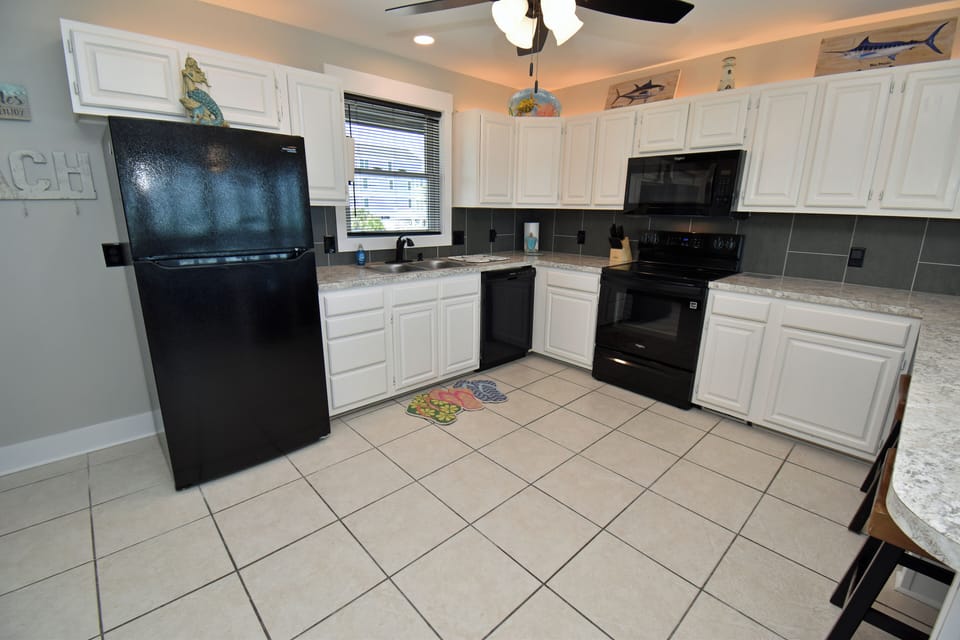 Fully equipped kitchen