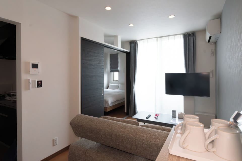40-inch flat-screen TV with digital channels