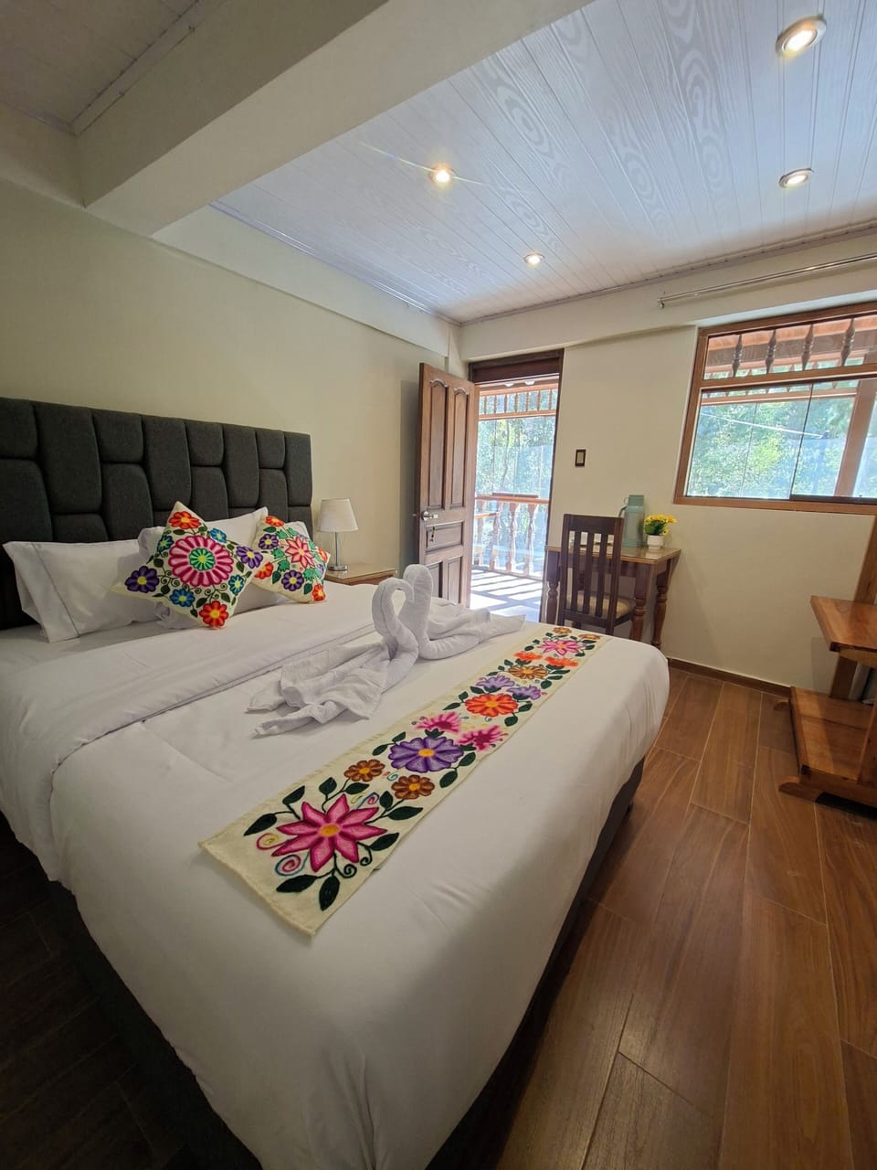 Deluxe Room, Private Bathroom, Hill View | Desk, WiFi (free)