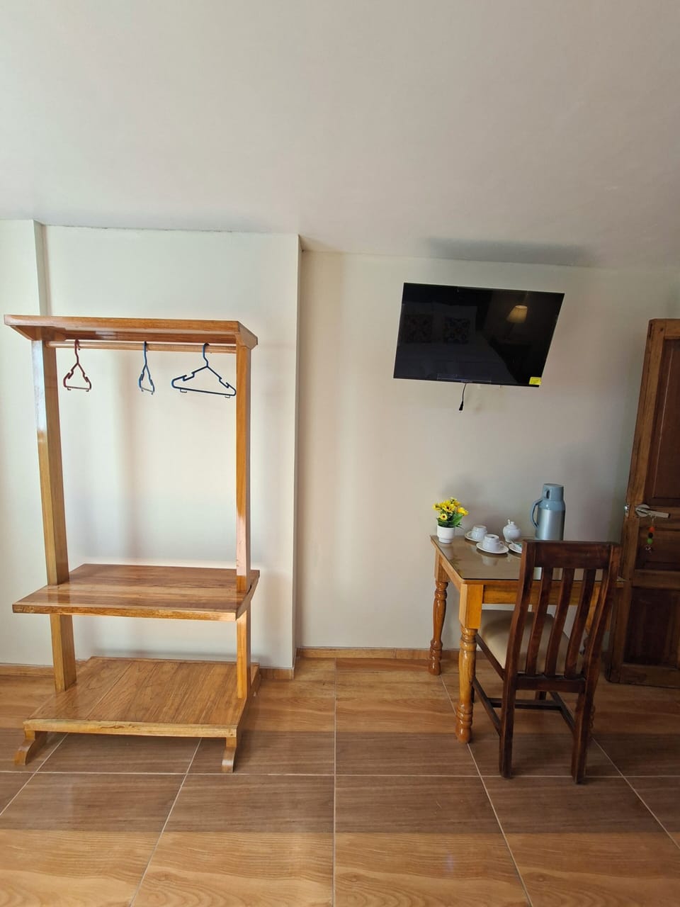 Deluxe Double Room, Private Bathroom | Desk, WiFi (free)