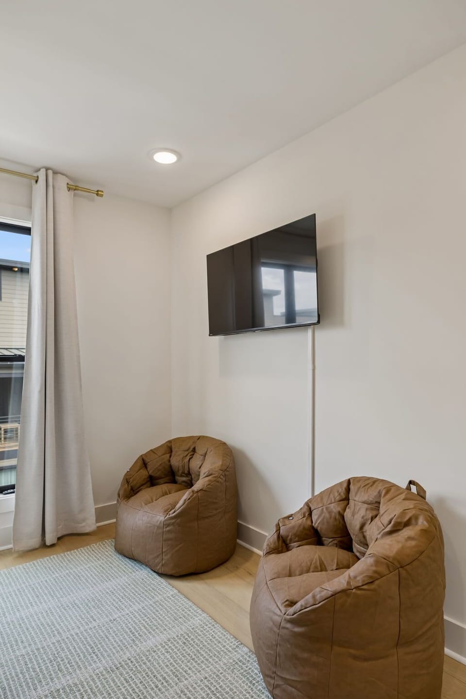Bedroom 2: A bright bunk bedroom with a cheerful and inviting atmosphere.