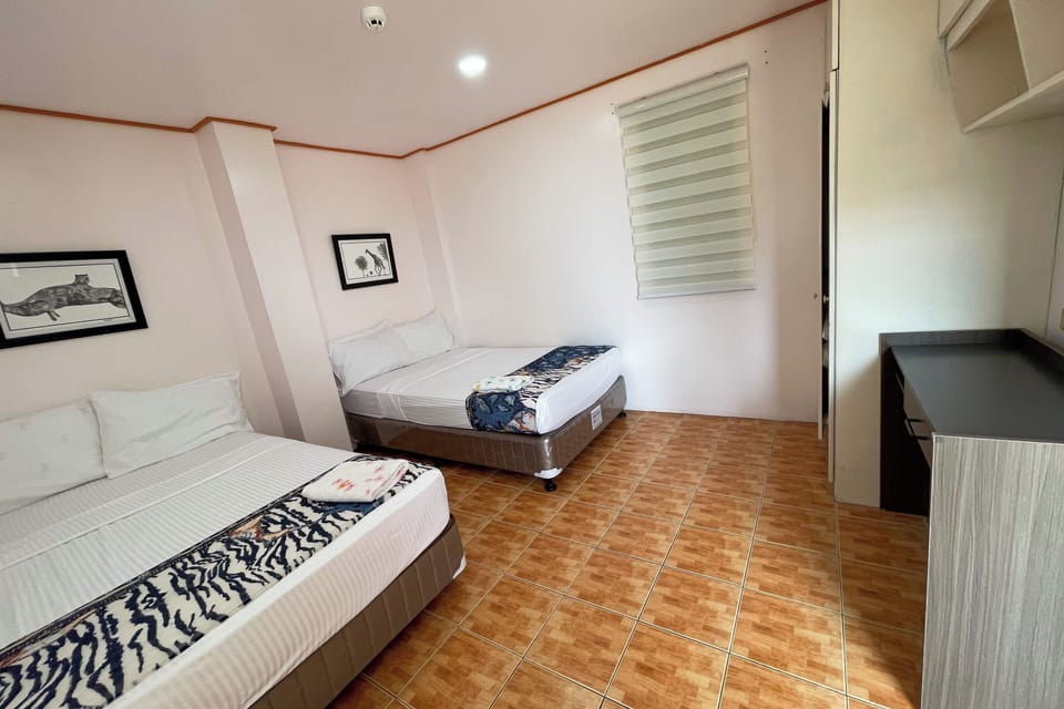 Family Room | Free WiFi