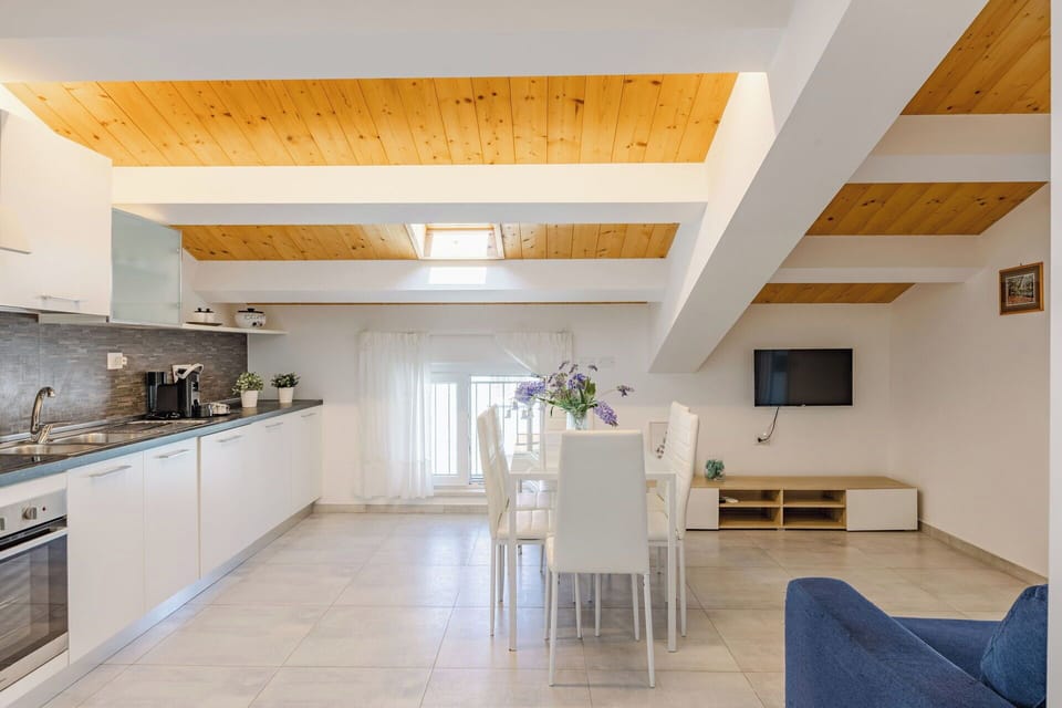 Dining Room, Kitchen