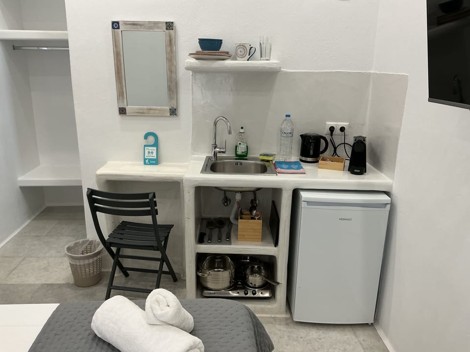 Economy Studio | Interior