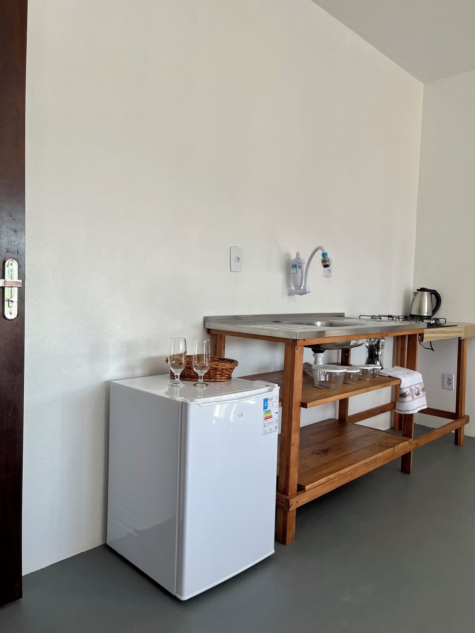 Comfort Double Room, Lanai, Mountain View | Private kitchen