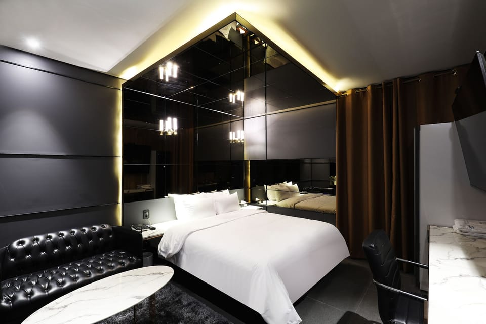Deluxe Double Room | Free WiFi