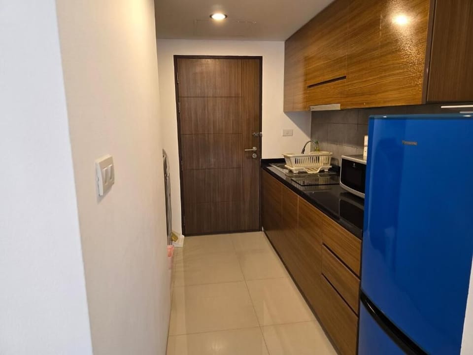 Apartment, Balcony, Resort View | Private kitchen