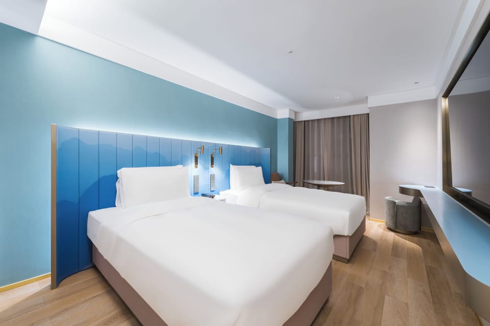 Standard Twin Room | Free minibar, desk, laptop workspace, free WiFi