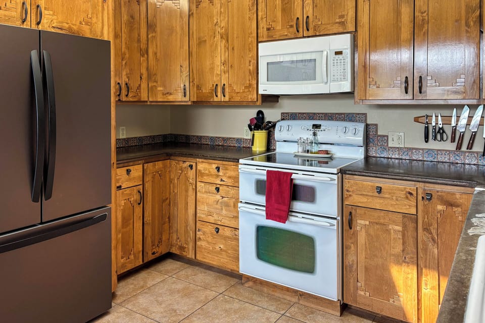 Kitchen | Main Floor