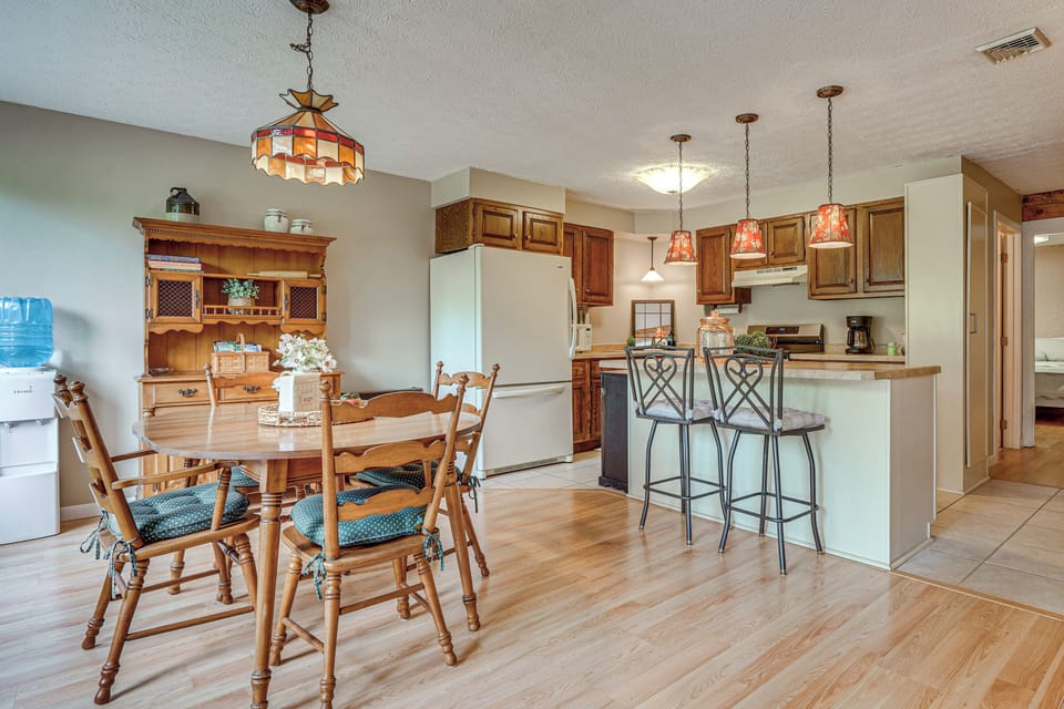 Dining Area | Main Floor