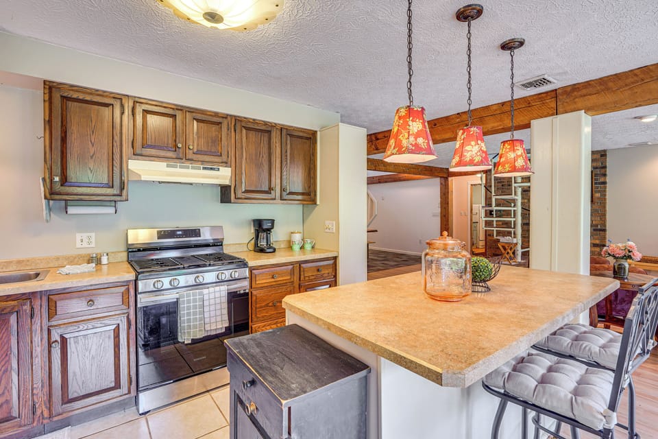 Kitchen | Main Floor