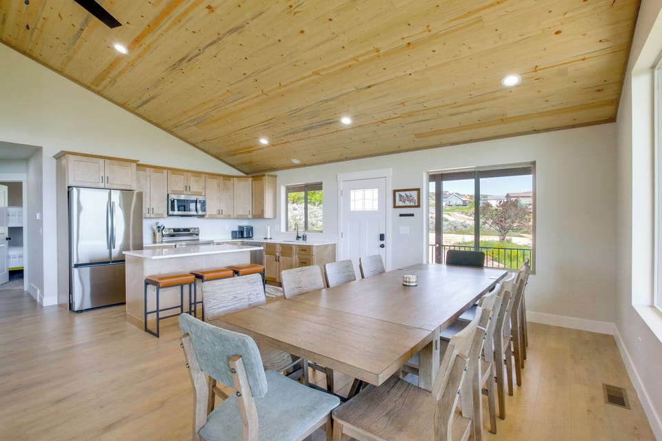 Dining Table | Main Floor