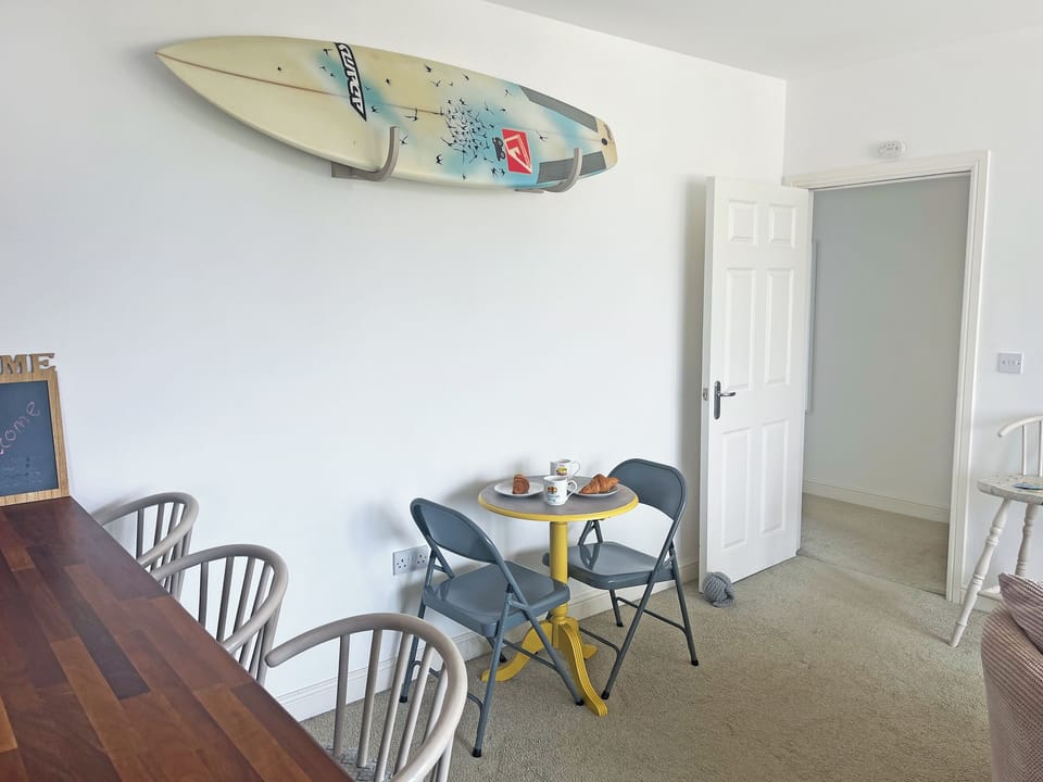 Dining Area | 6 Pentire Mews, Newquay