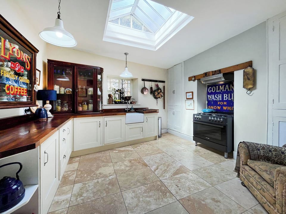 Kitchen | Rowell House, Torquay