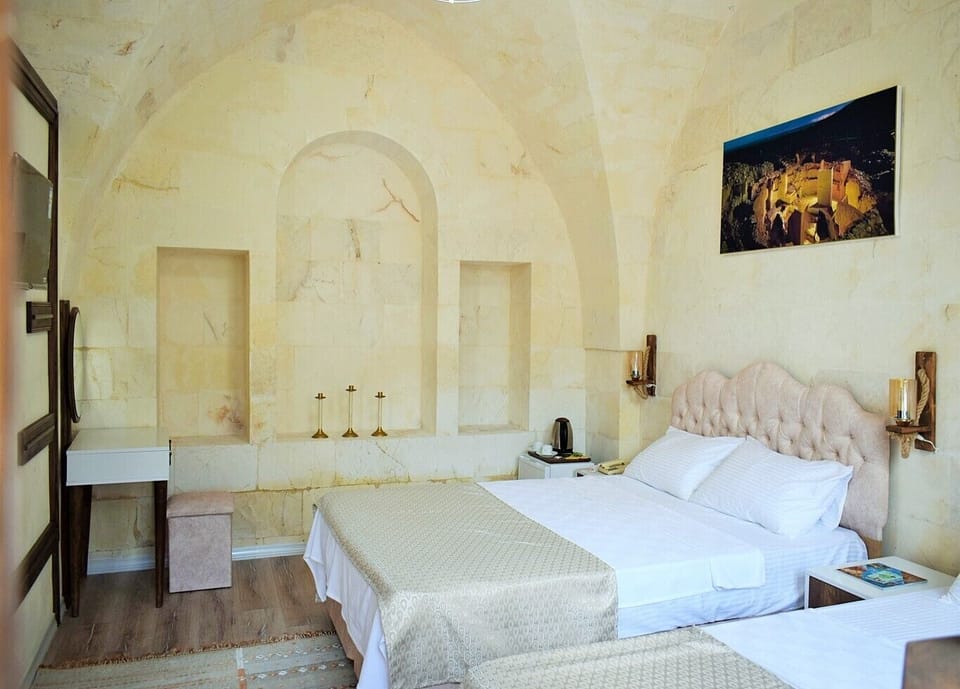 Family Quadruple Room, Courtyard View | Desk, blackout drapes, soundproofing, WiFi (free)