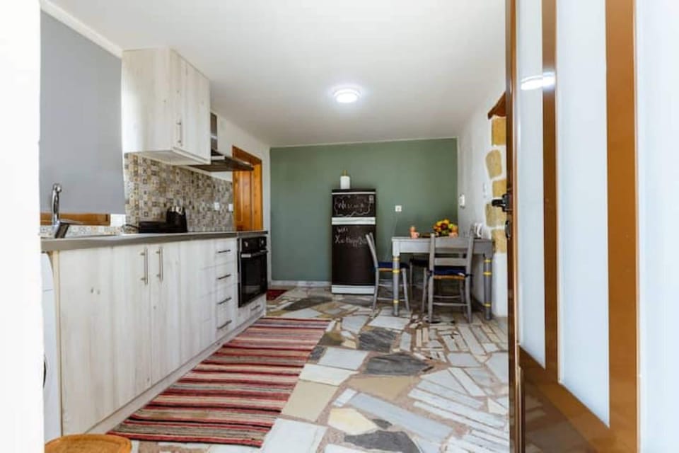House | 1 bedroom