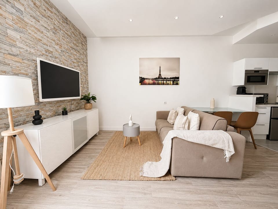 Studio | Living area