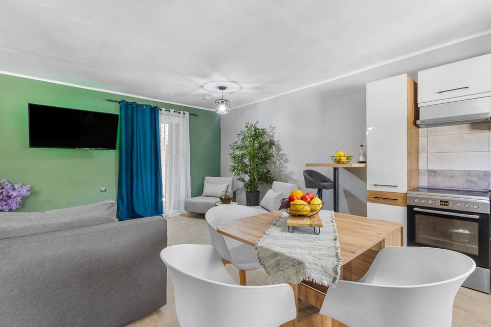 House | 1 bedroom