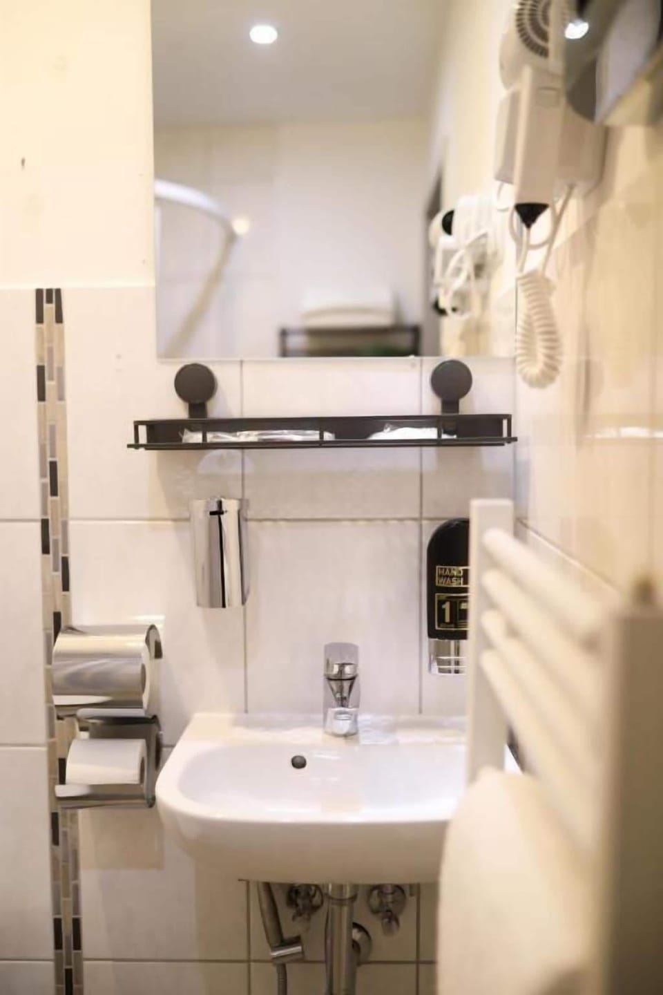 Triple Room, City View | Bathroom | Shower, free toiletries, hair dryer, towels