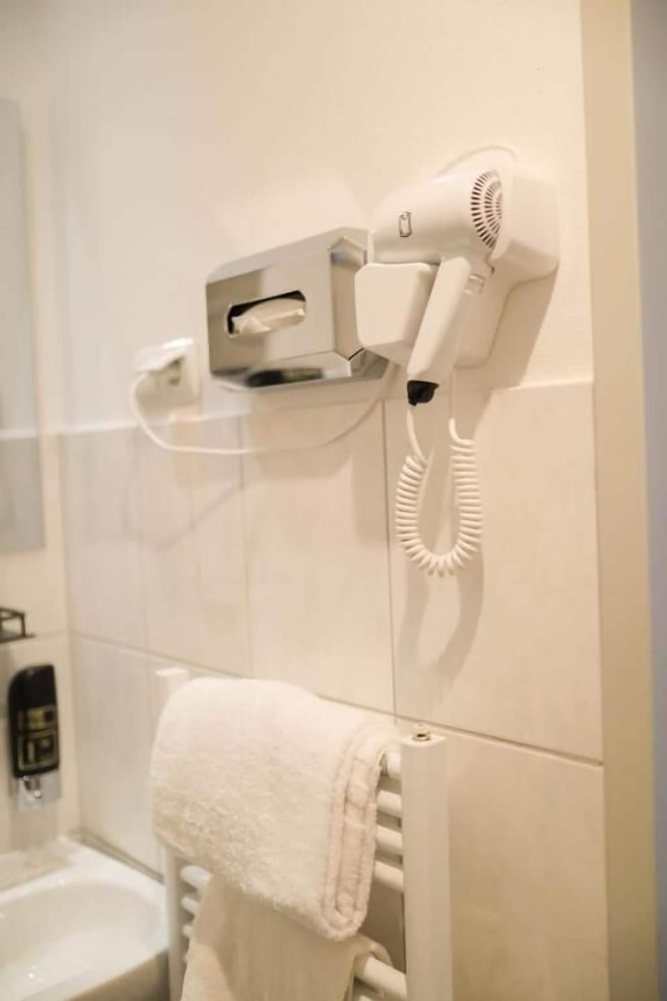 Double or Twin Room, City View | Bathroom | Shower, free toiletries, hair dryer, towels