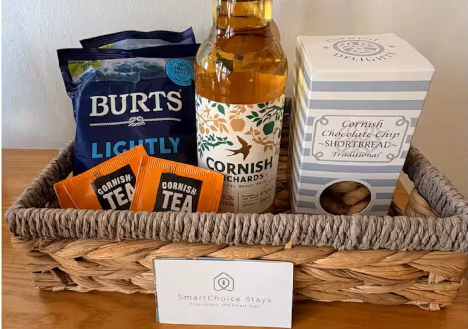 Complimentary Cornish Welcome basket