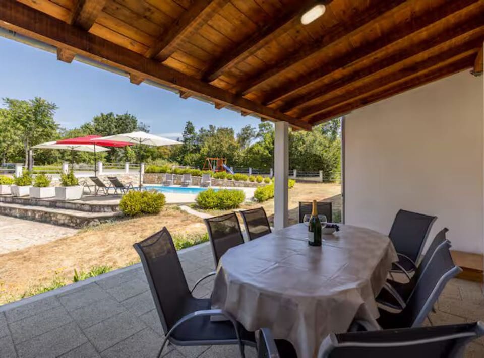 House (Four Bedroom Villa with Outdoor Pool) | Exterior